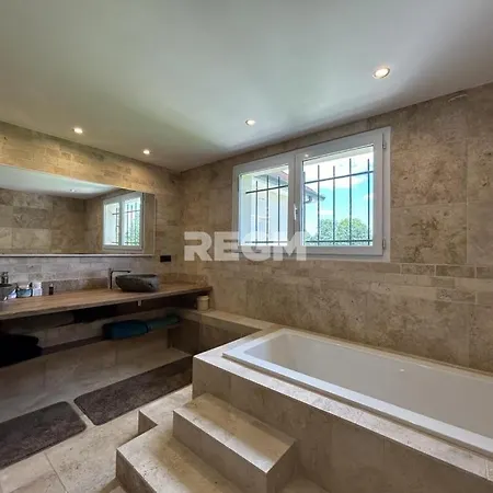 Maison En Campagne Avec Piscine Villa